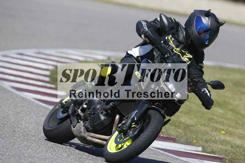 /01 02.04.2026 MAZ ADR/Gruppe rot/32